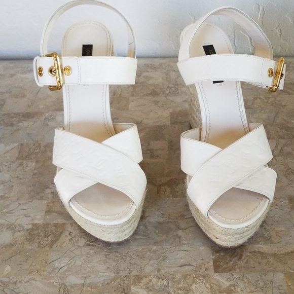 **Host Pick* Authentic Louis Vuitton Cream Monogram Wedges - Picture 2 of 8